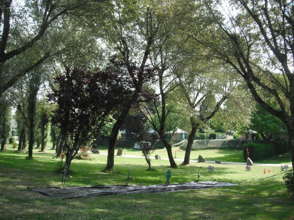 Camping Les Tournesols Sillé-le-Guillaume Esterno foto
