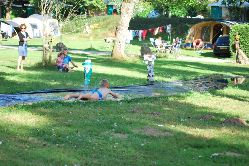 Camping Les Tournesols Sillé-le-Guillaume Esterno foto