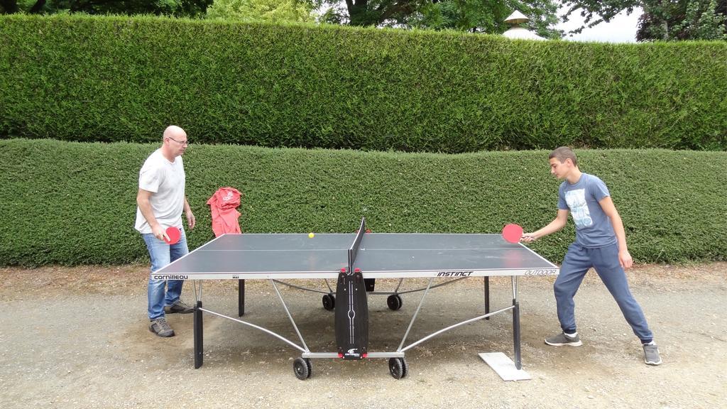 Camping Les Tournesols Sillé-le-Guillaume Esterno foto