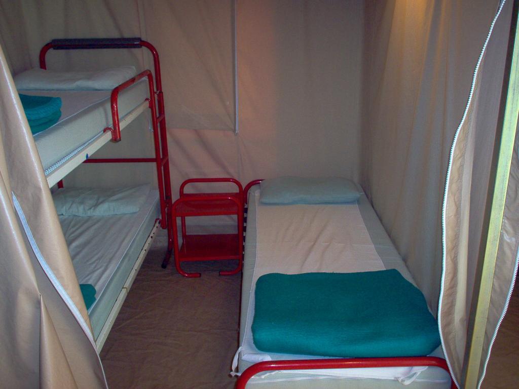 Camping Les Tournesols Sillé-le-Guillaume Esterno foto
