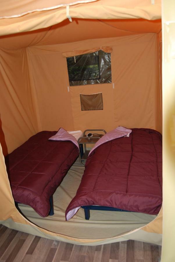 Camping Les Tournesols Sillé-le-Guillaume Esterno foto